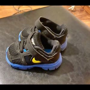 Toddler Nike shoes